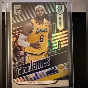 2021-22 Panini Starting Lineup #SLU-LJ LeBron James
